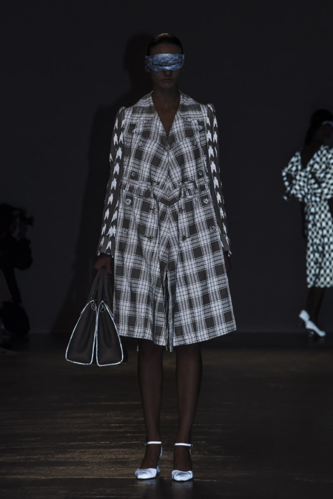 anrealage_16ss_look_11_flash