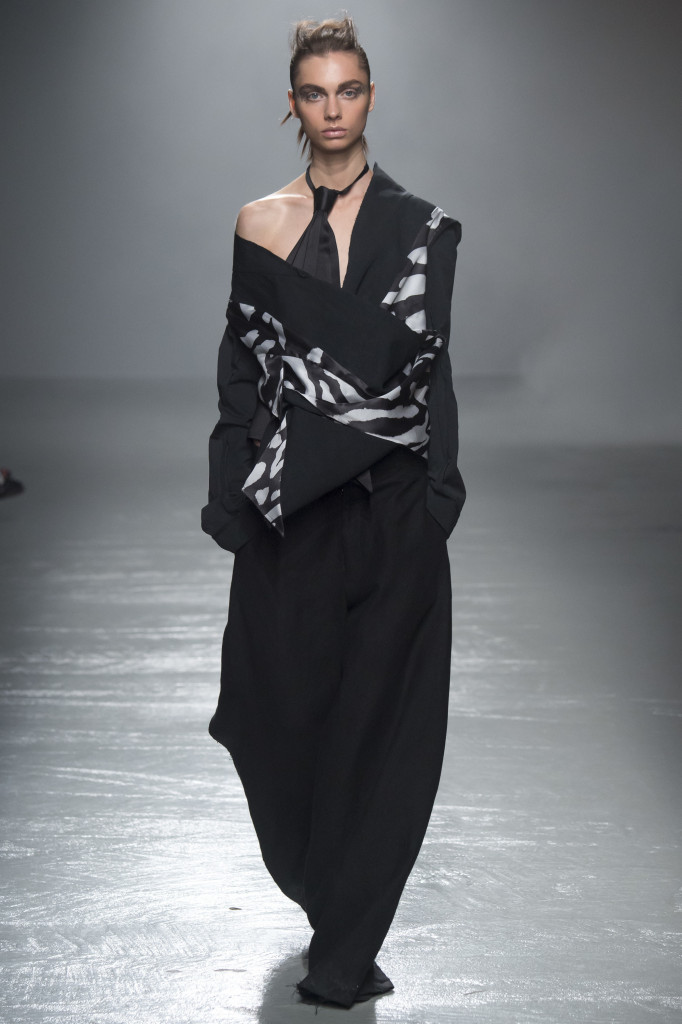 Aganovich-Ready-To-Wear-SS-2016-PFW-9