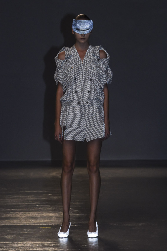 anrealage_16ss_look_13_flash