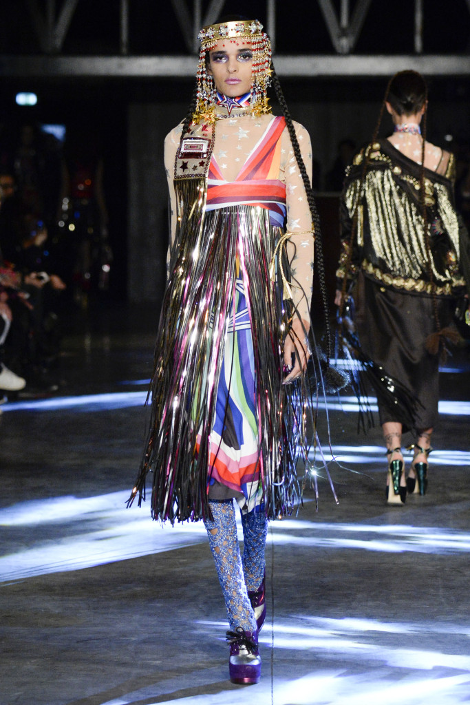 Manish-Arora-Ready-To-Wear-SS-2016-PFW-39