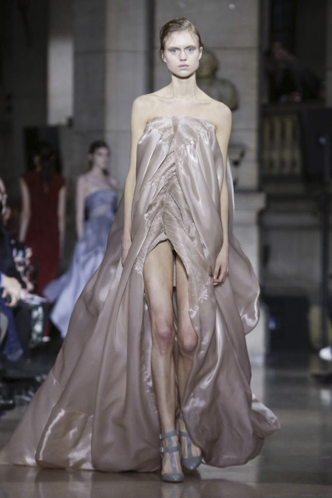 Yiqing Ying, Fashion Show, Couture Collection Spring Summer 2016 in Paris