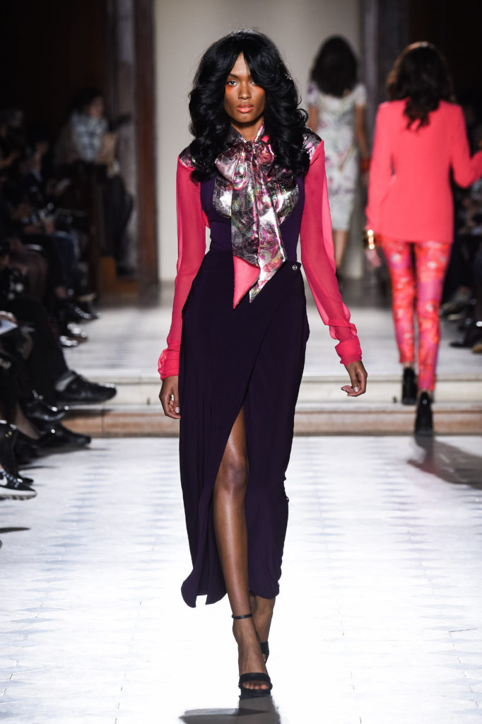 Julien Fournie, Women model catwalking during the Paris Haute Couture fashion shows, summer 2016Julien Fournie, Women model catwalking during the Paris Haute Couture fashion shows, summer 2016